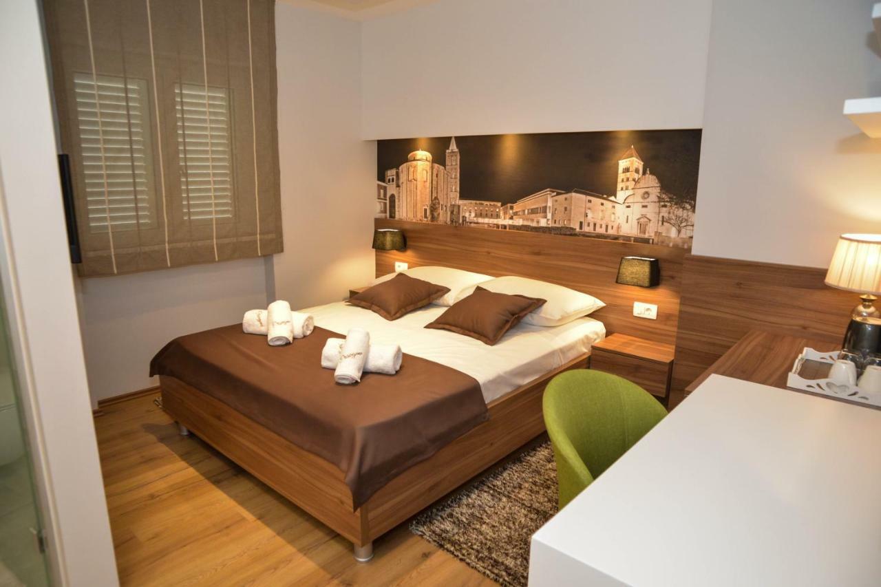 Guest House Crisogono Zadar Exteriör bild